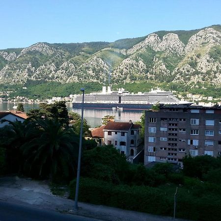 Apartment Ogi Kotor Ruang foto
