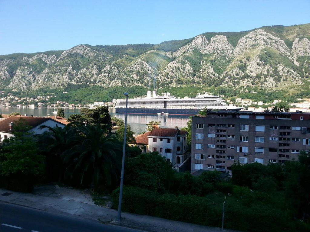 Apartment Ogi Kotor Ruang foto