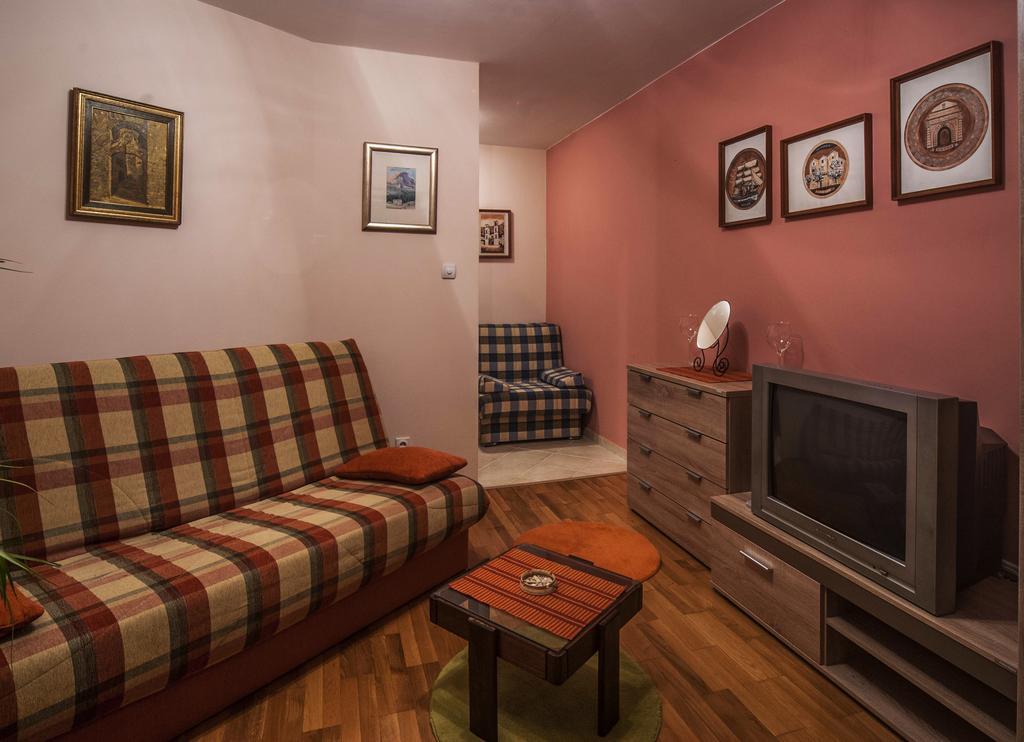 Apartment Ogi Kotor Ruang foto